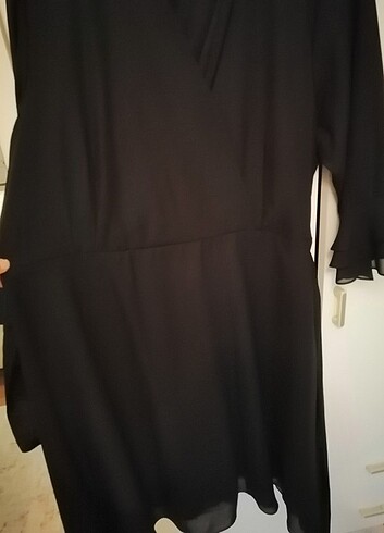50 Beden siyah Renk Kruvaze Yaka Elbise