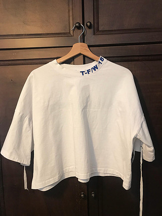 Twist Tshirt