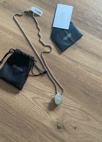 Guess Gri aslan Zincir Kolye - Görsel 3