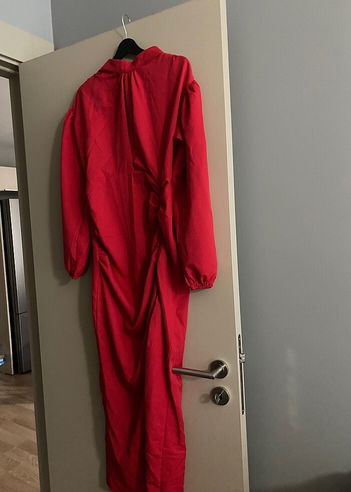 Drapeli kırmızı abiye elbise - Görsel 2