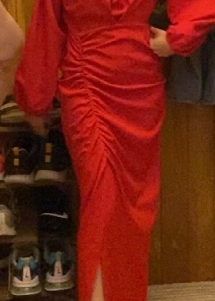 Drapeli kırmızı abiye elbise - Görsel 5