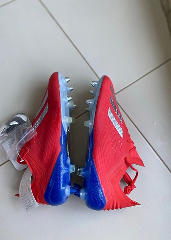 Kırmızı Adidas Erkek Futbol Ayakkabısı tam profesyonel sifir/ - Görsel 3