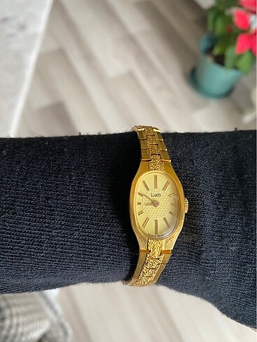 Luch Vintage Saat