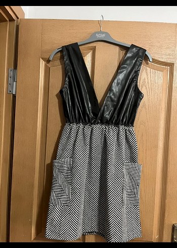 Düğmeli Deri Üstü ve Zebra Desenli Midi Elbise - Görsel 3