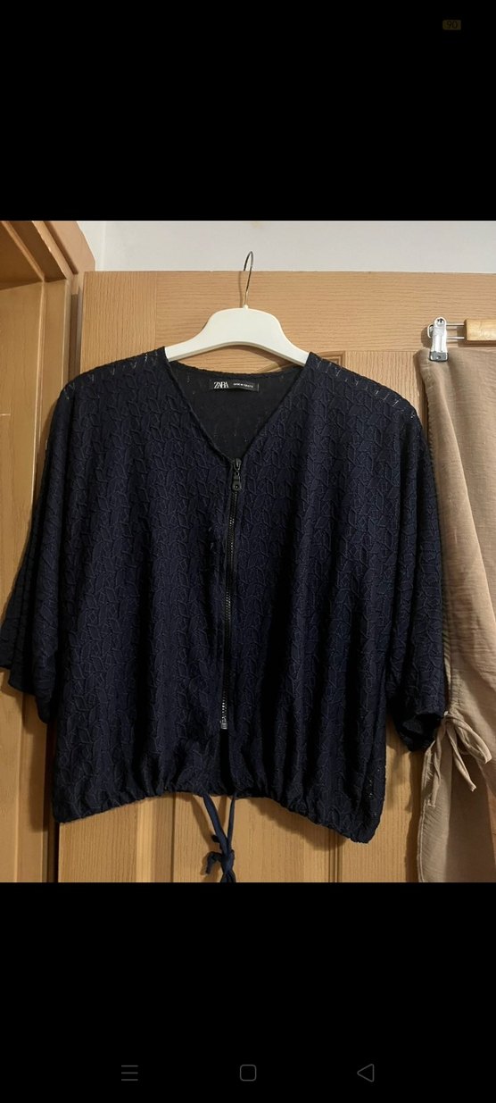 Siyah V Yaka Düğmeli Keten Gömlek - Görsel 5