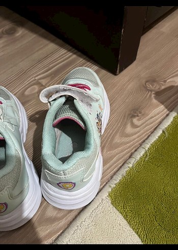 Kız Çocuk Renkli Baskılı Spor Ayakkabı - Görsel 4