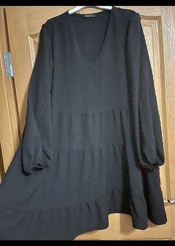 V Yaka Siyah Midi Keten Elbise - Görsel 8