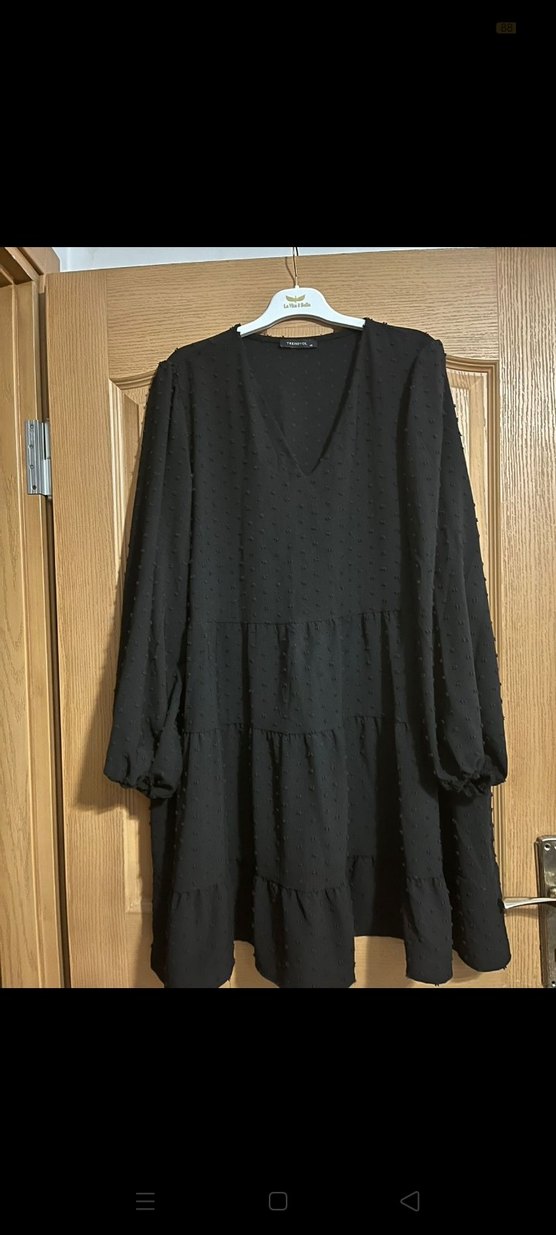 V Yaka Siyah Midi Keten Elbise - Görsel 2