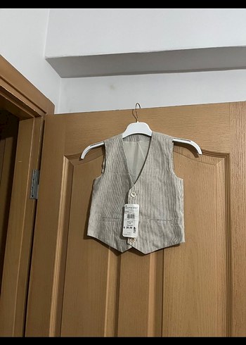 Erkek Çocuk Keten Bej Düğmeli Yelek - Görsel 6