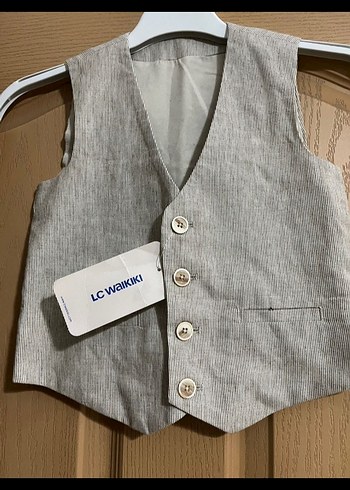 Erkek Çocuk Keten Bej Düğmeli Yelek - Görsel 3