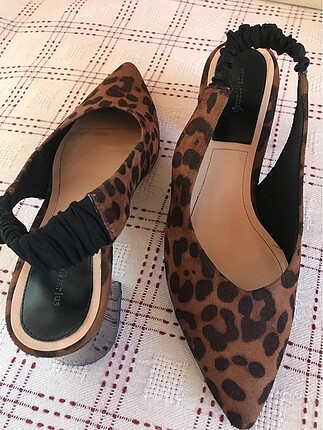 Stradivarius Leopar topuklu ayakkabı