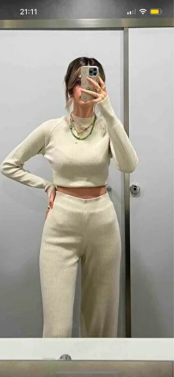 Trendyol & Milla Swist triko takım