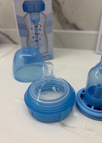 Dr. Brown's Mavi Anti-Kolik Bebek Biberonu 240 ml - Görsel 4