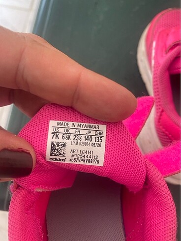 23 Beden pembe Renk Adidas cocuk ayakkabi