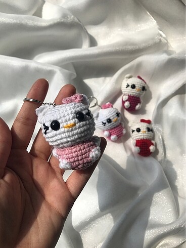 Hello Kitty anahtarlık