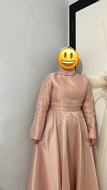 Armine pembe elbise