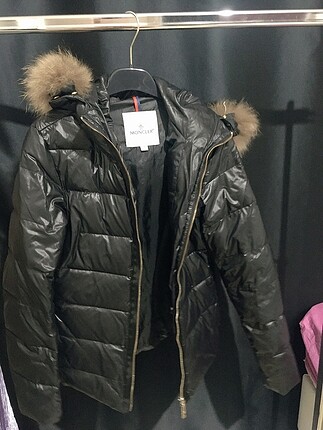Moncler Tüylü mont moncler orjinal