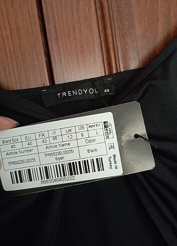 40 Beden siyah Renk Cut Out Detaylı Pencereli Elbise