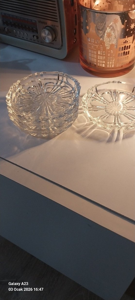 Parlak Vintage Desenli Kristal Cam Tabaklar - Görsel 2