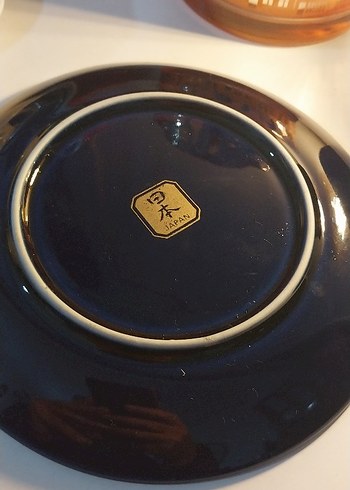 Altın İşlemeli Koyu Renk Dekoratif Tabak - Görsel 3