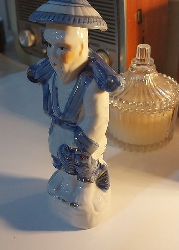 Gri Beyaz Seramik Figürin - Görsel 3