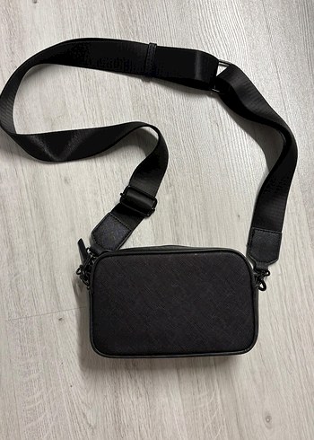 Stradivarius Minimal Siyah Capraz Canta