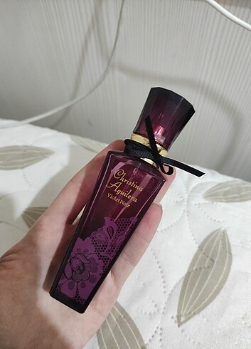 Christina Aguilera Violet Noir parfüm