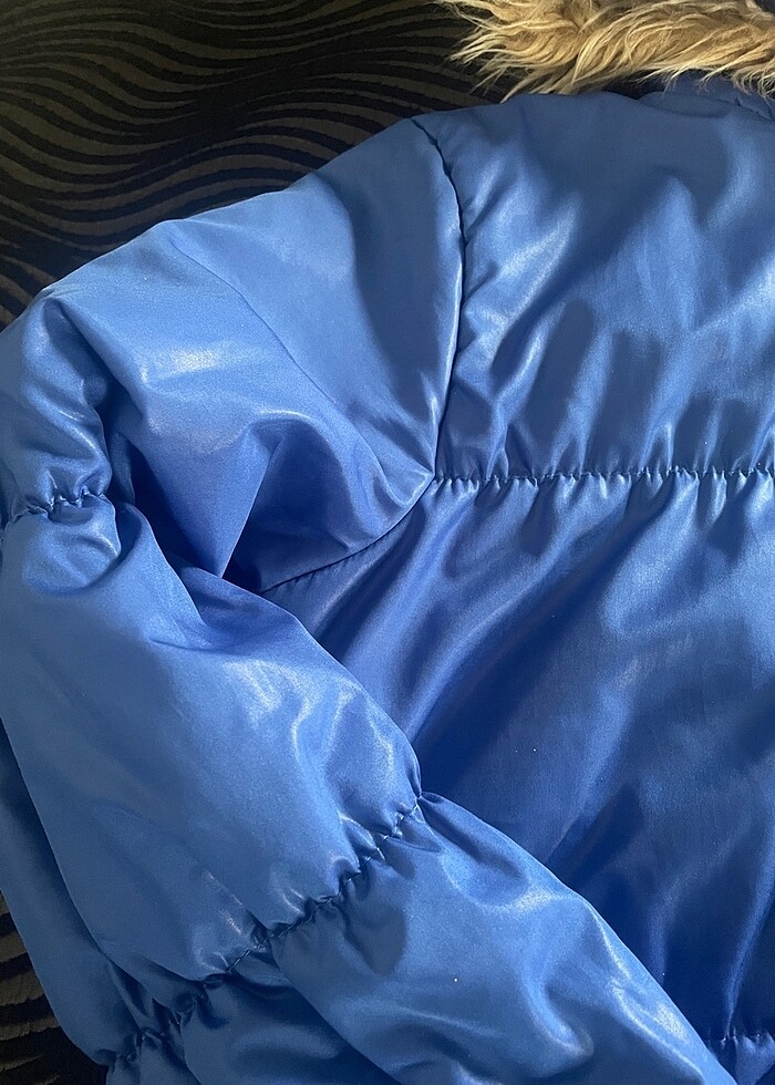 Kapüşonlu Şişme Mont - Görsel 3