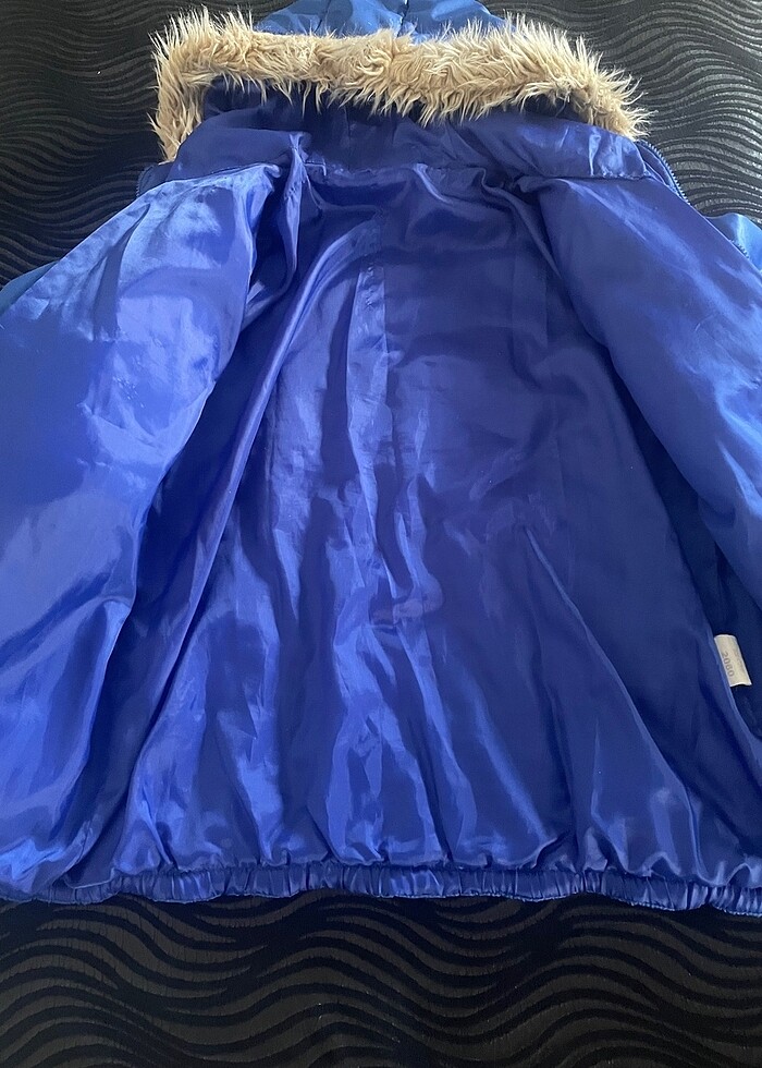 Kapüşonlu Şişme Mont - Görsel 5