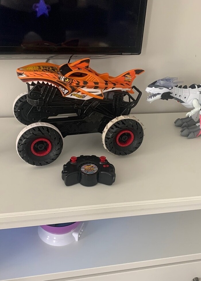 Monster truck sapasağlam az kullanılmış - Görsel 3
