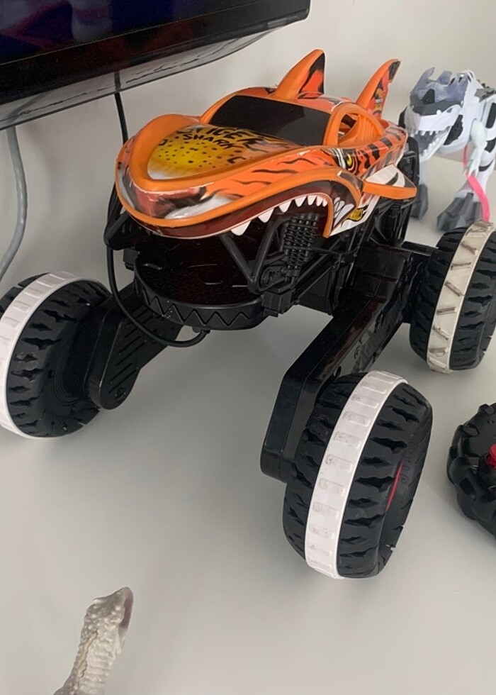 Monster truck sapasağlam az kullanılmış - Görsel 2