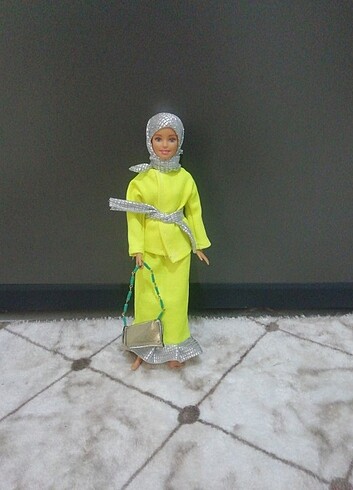 Barbie bebek kıyafetleri 
