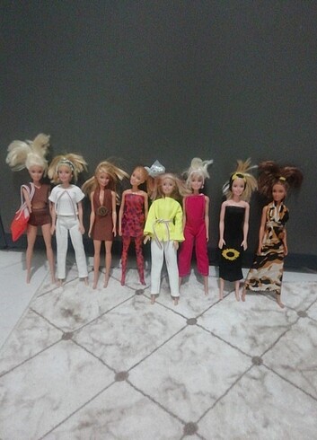 Barbie bebek kıyafetleri 
