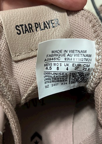 Converse Bej Düz Tabanlı Kadın Sneakers