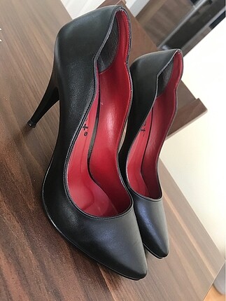 36 Beden Stiletto