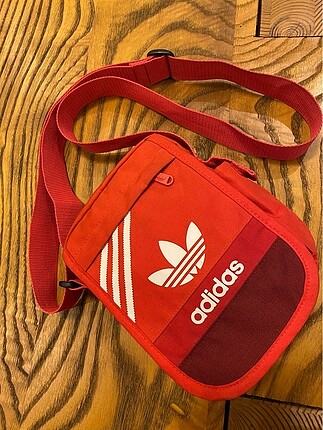 Adidas çanta