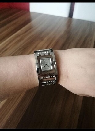 Swatch marka şık saat