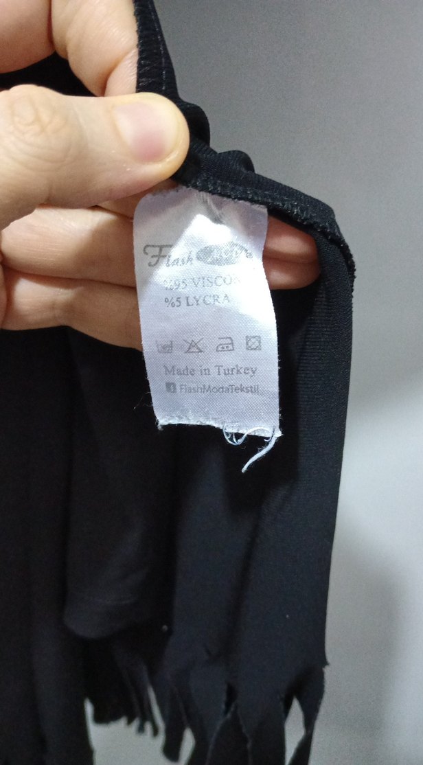 Siyah Püsküllü Kadın viscon Hırka - Görsel 4