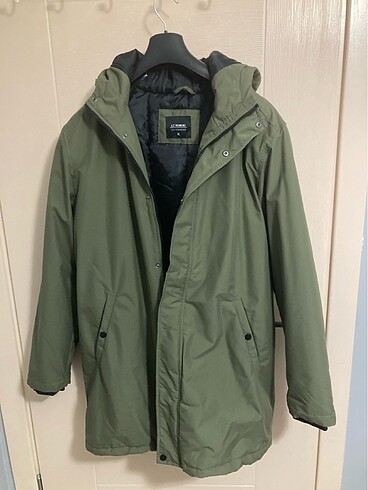 YEŞİL PARKA TARZI MONT(PAZARLIK YAPILIR)