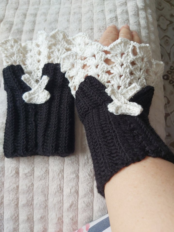 Dantel Detaylı Örgü Siyah Kadın Eldiven - Görsel 2
