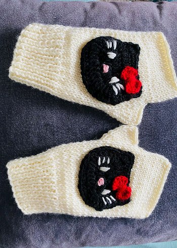 Beyaz Örgü Kadın Eldivenleri Siyah Kedi Desenli - Görsel 3