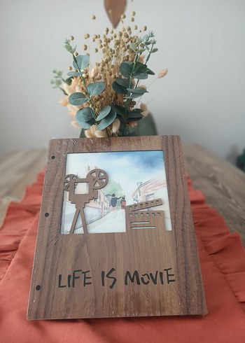 Ahşap Kapaklı Sanat Kitabı - LIFE IS MOVIE