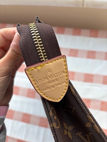 Louis Vuitton Lv clutch