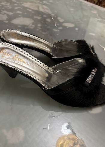 Siyah Kürklü Yüksek Topuklu Kadın Terlik - Görsel 2