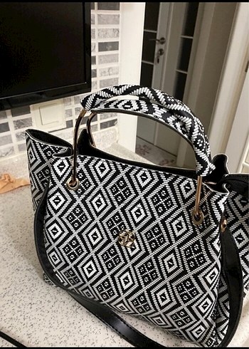 Tokalı Siyah Gri Desenli Kadın Çanta - Görsel 2
