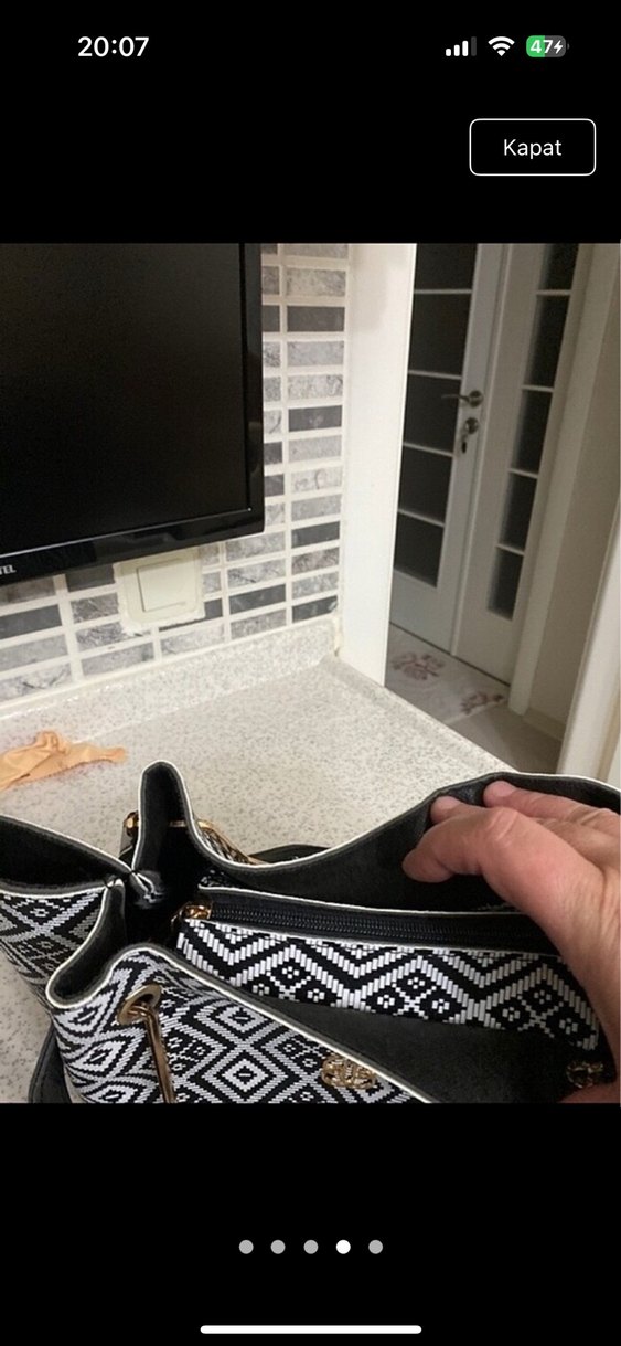 Tokalı Siyah Gri Desenli Kadın Çanta - Görsel 4