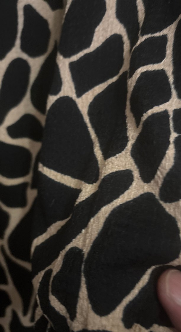 Drapeli Yılan Desenli Uzun Kahverengi Elbise - Görsel 3