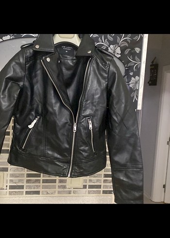 36 Beden Siyah Deri Biker Ceket 36 beden sifır urundur