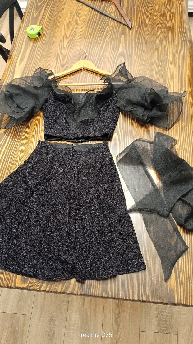 V Yaka Siyah Midi Gotik Mezuniyet Elbisesi - Görsel 2