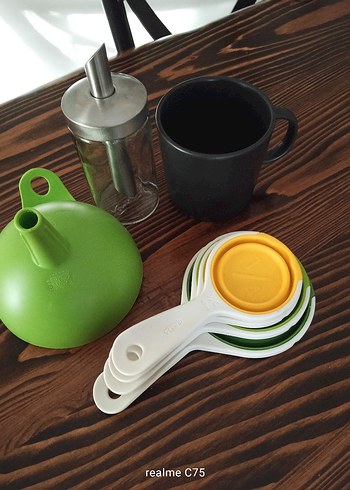 Mutfak Aksesuarları Seti: Huni, Ölçü Kaşıkları, Rende - Görsel 3